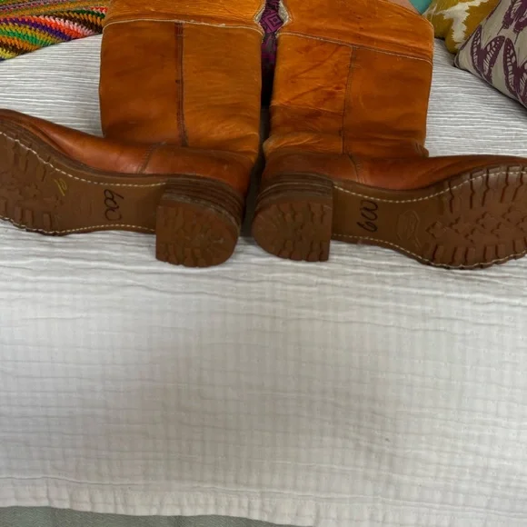 Dingo Leather and Faux Shearling Knee Boots - Picture 11 of 15